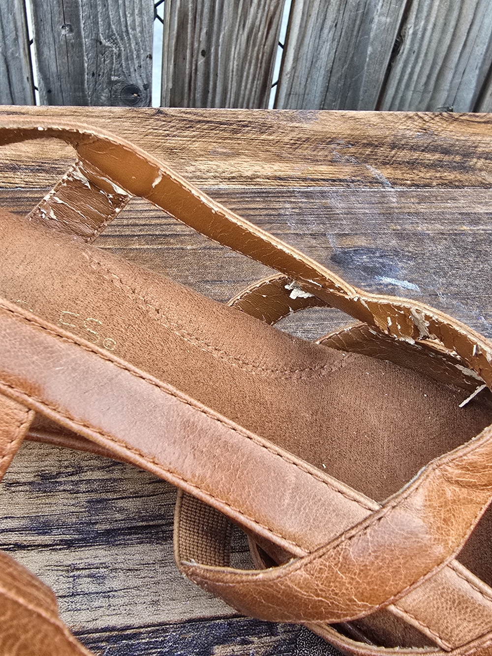 Aerosoles Classic Women's Slingback Kitten Heel in Tan Size 7 - Picture 5 of 14